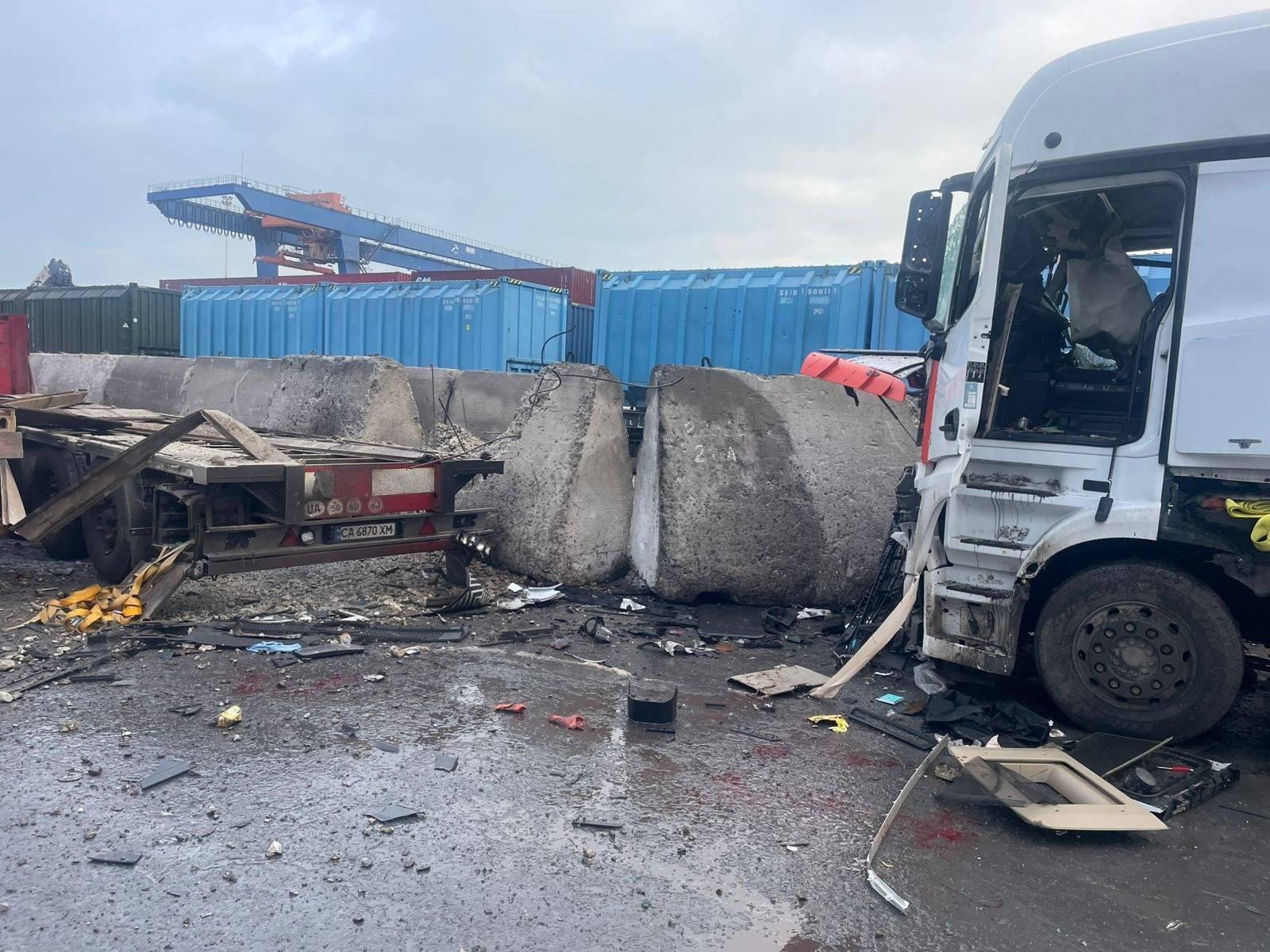 Росіяни знову вдарили по портах Одещини: одна людина загинула, п’ятеро поранених