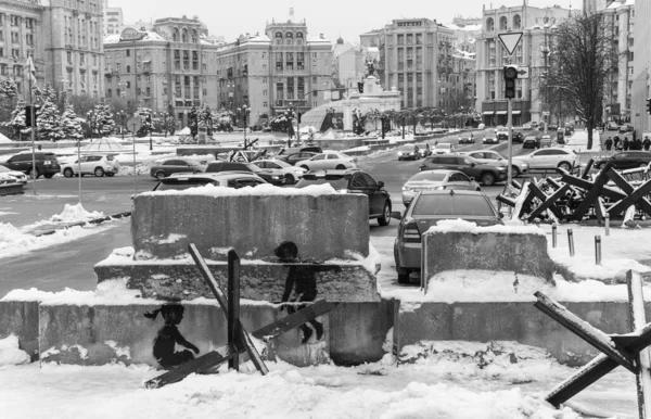 Воєнний стан та загальну мобілізацію в Україні продовжили на 90 діб