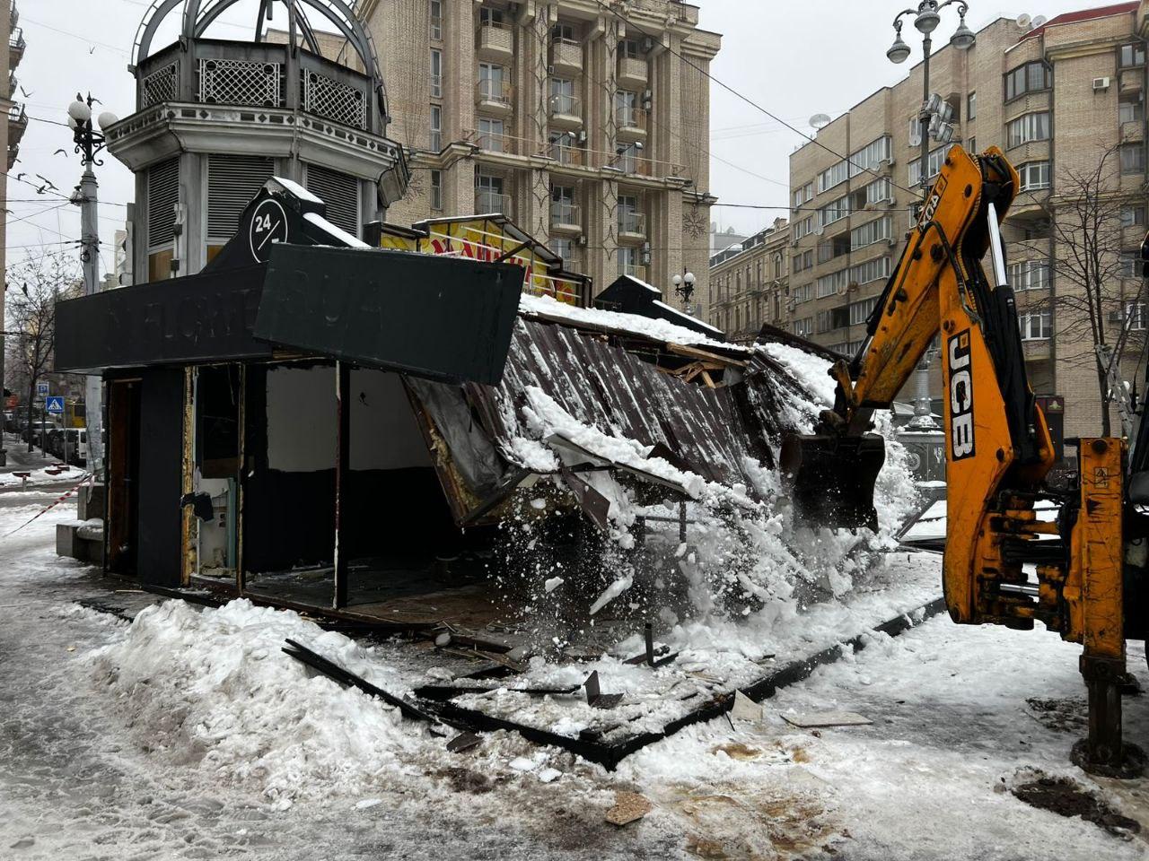 Хрещатик повністю звільнили від МАФів