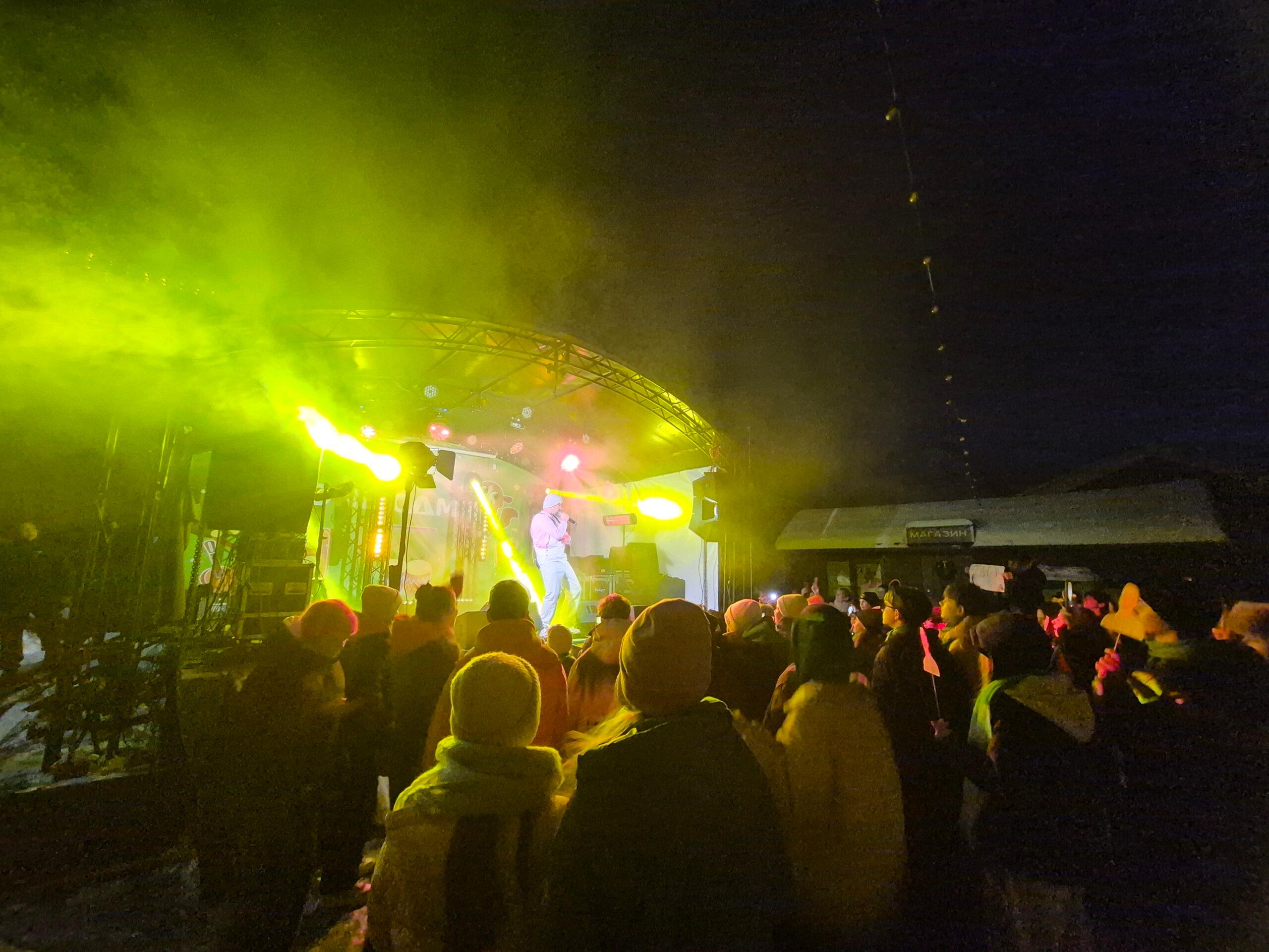 Пʼятниця кемп: як пройшов зимовий сезон у Буковелі