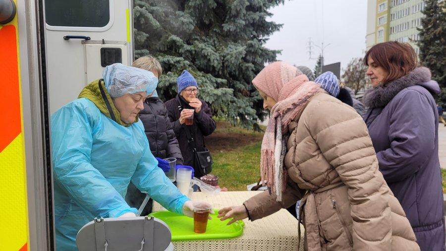 У Києві відкрито спецкласи з резервним живленням для школярів та мобільні кухні