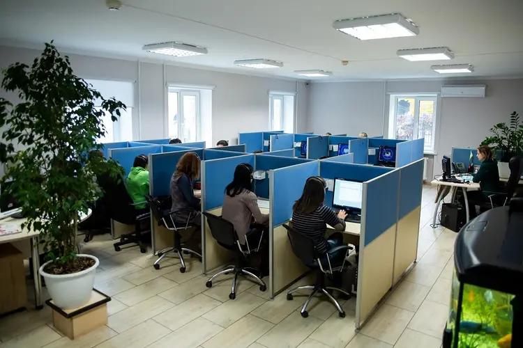 Контакт-центр 1551 перевантажений: як подати заявку швидко і надійно