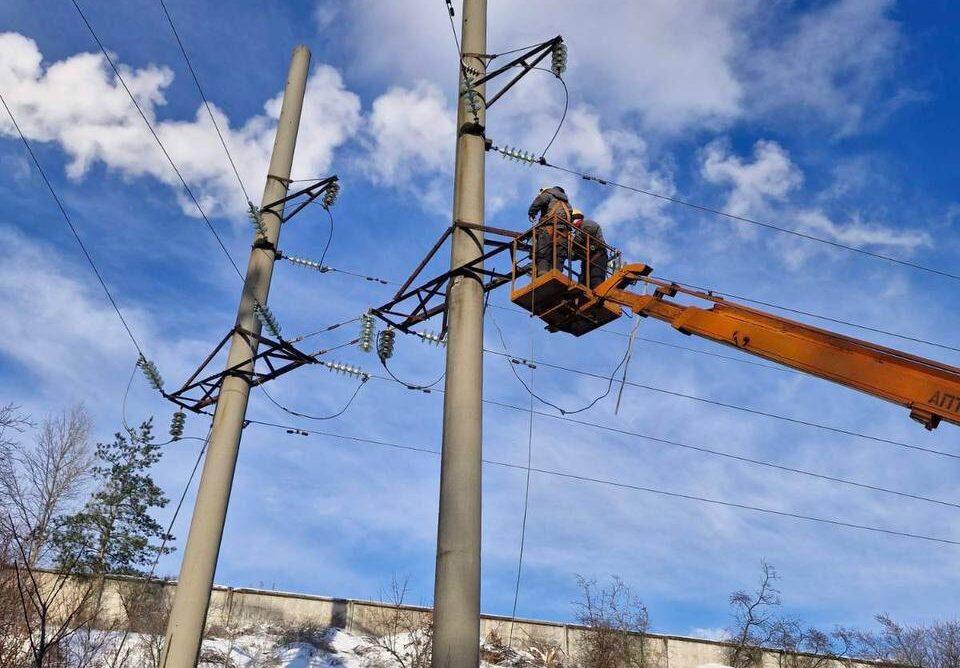 На Київщині без світла залишаються майже 30 тис родин