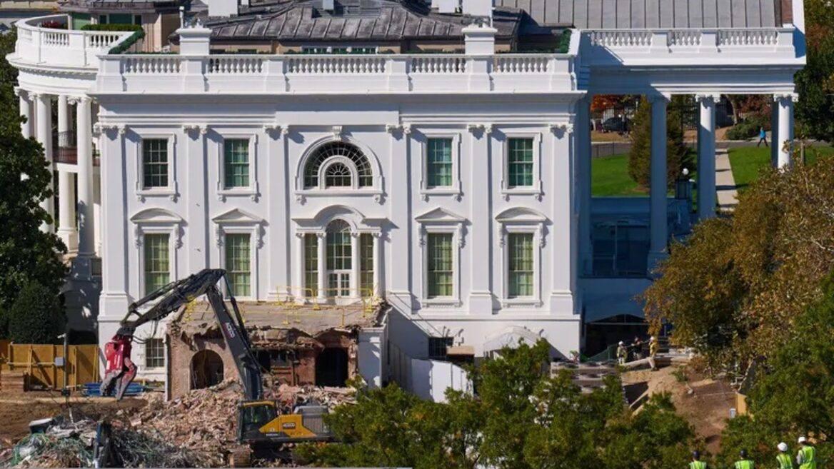 Трамп відреагував на судовий позов через будівництво бальної зали у Білому домі