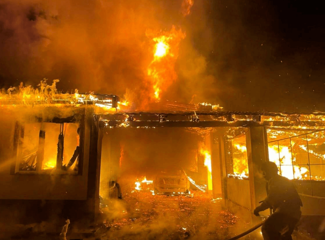 На Київщині під час пожежі загинула жінка, чоловік та троє дітей постраждали