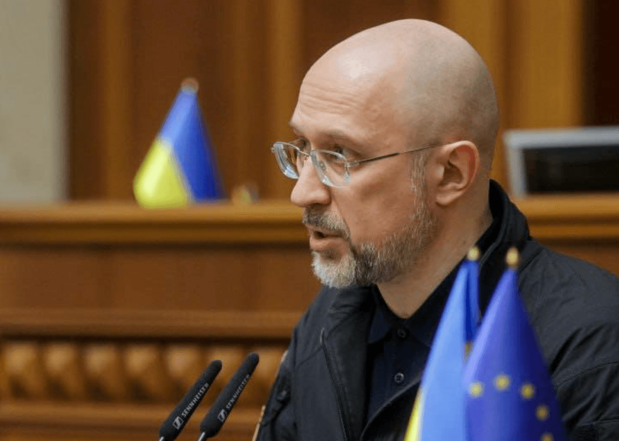 Ніхто не стикався з таким викликом: Шмигаль назвав кількість ударів по українській енергетиці