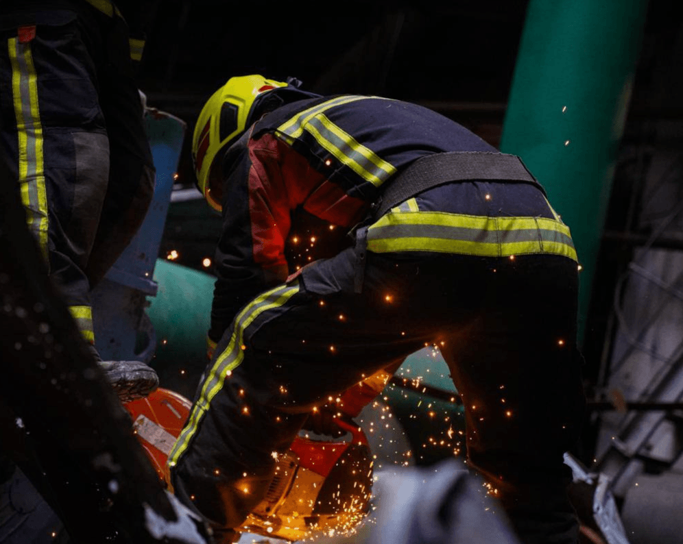 Через перенавантаження стаються нові аварії: енергетики просять жителів лівобережжя про допомогу