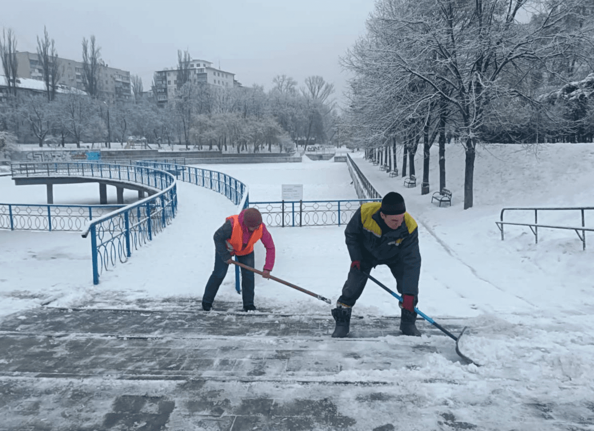 У Києві – ожеледиця: містян просять не виходити на вулицю без особливої потреби