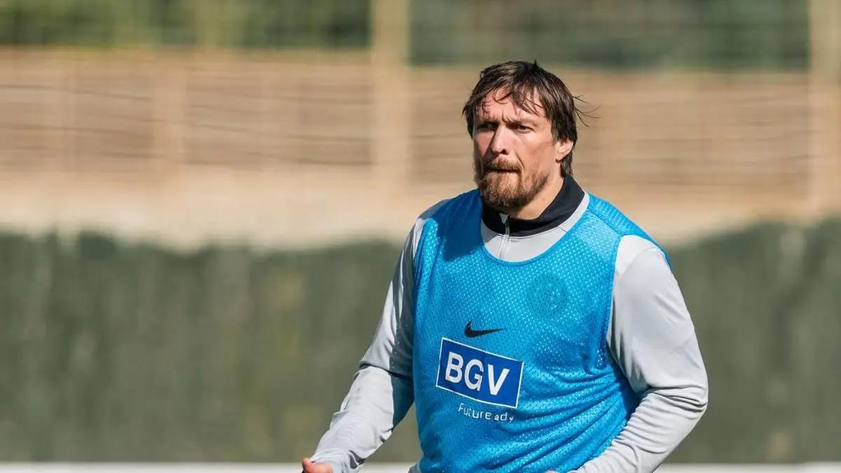 Усик зіграв у футбольному матчі за житомирське «Полісся»