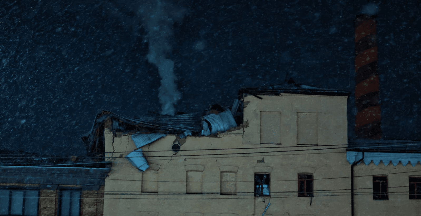 Унаслідок нічної атаки РФ у Києві загинула 48-річна жінка, яка працювала в кондитерському цеху на фабриці «Roshen».