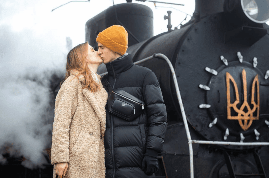 Укрзалізниця запускає Романтичні експреси до Дня закоханих