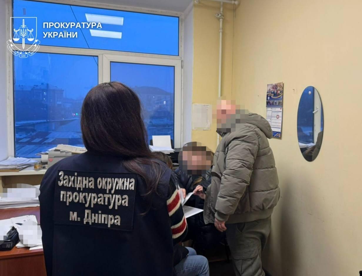 У Дніпрі лікарі прооперували дитині здорову руку замість зламаної