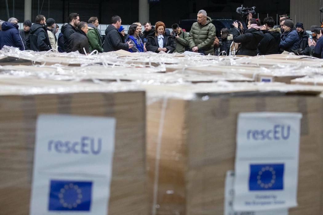 Київ отримав зі стратегічного резерву ЄС ще три сотні генераторів