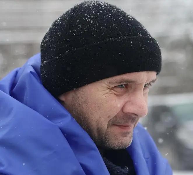 Родину бійця, якого помилково визнали загиблим, зобов’яжуть повернути 15 млн грн