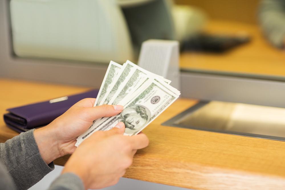 Де зараз вигідно обміняти валюту: курс у столичних обмінниках