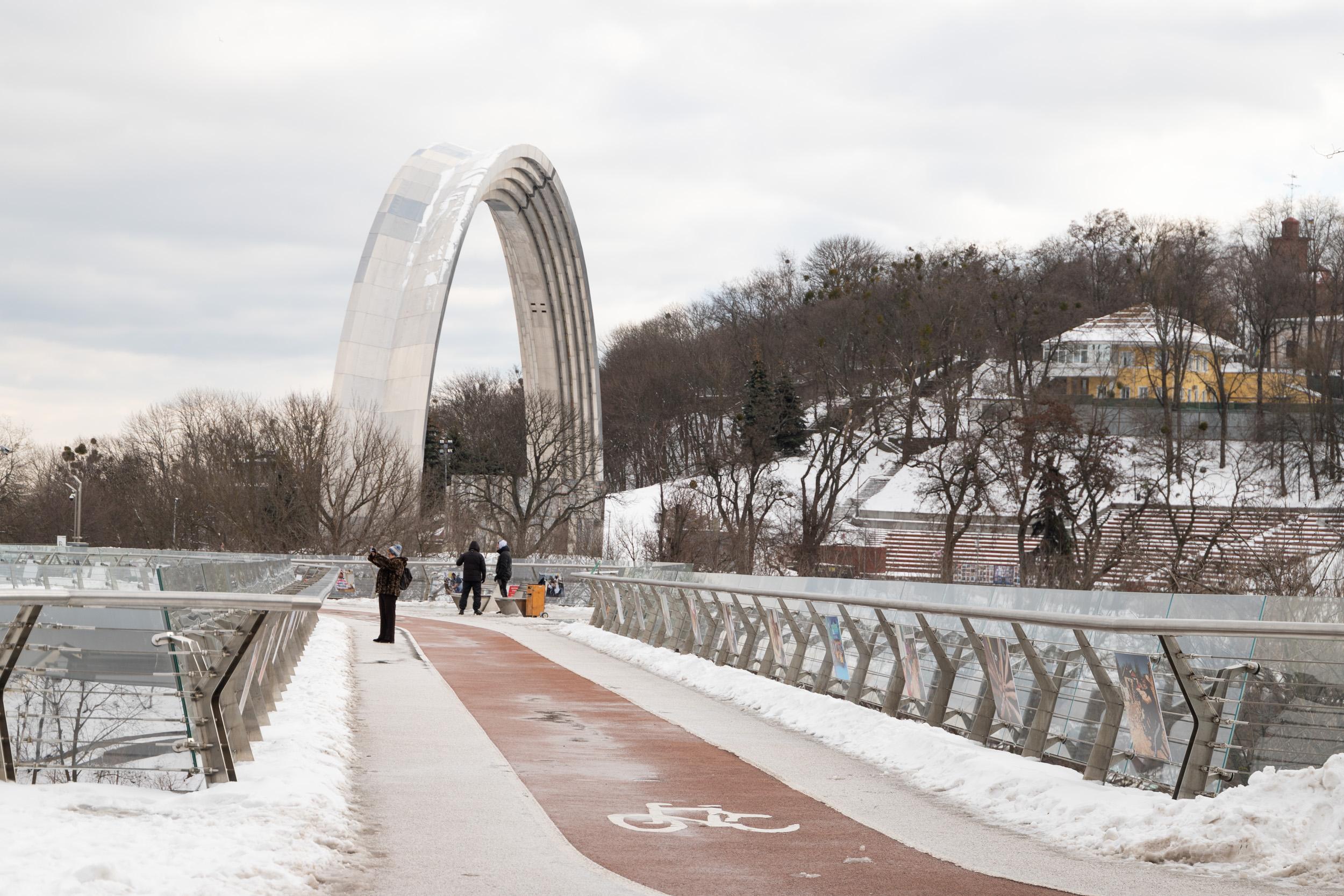 Найкращі екскурсії Києва: куди піти на вихідні