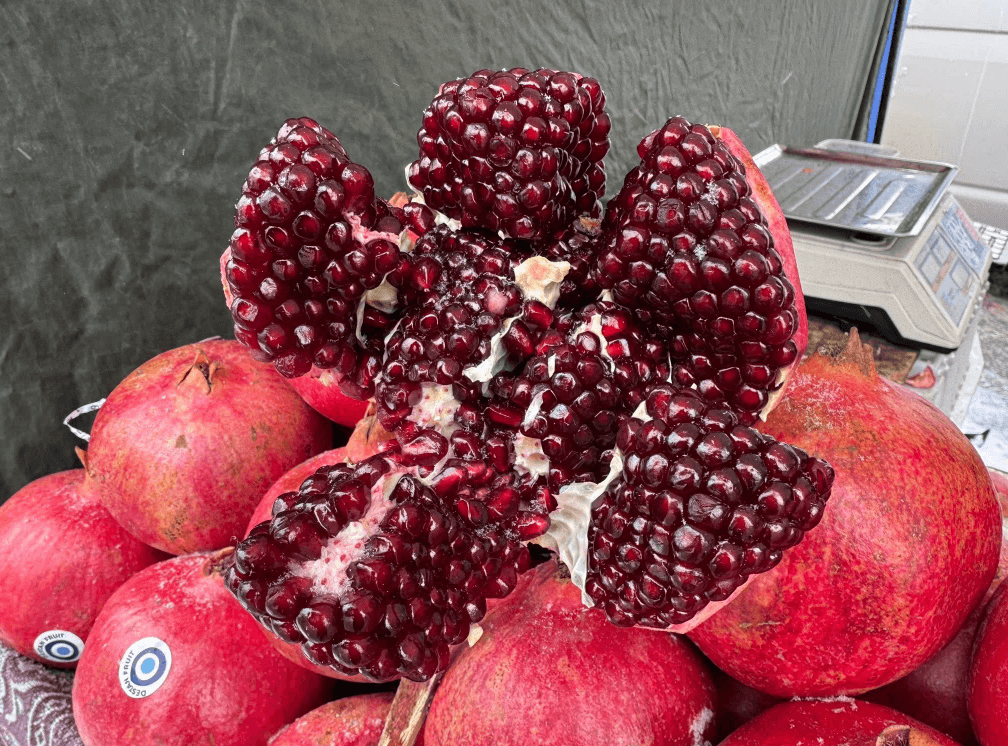 Час закупитися: у восьми районах столиці проходять продуктові ярмарки