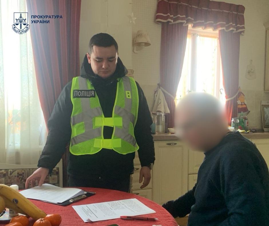 Пацієнт осліп на одне око після операції на носі  — лікарю повідомлено про підозру