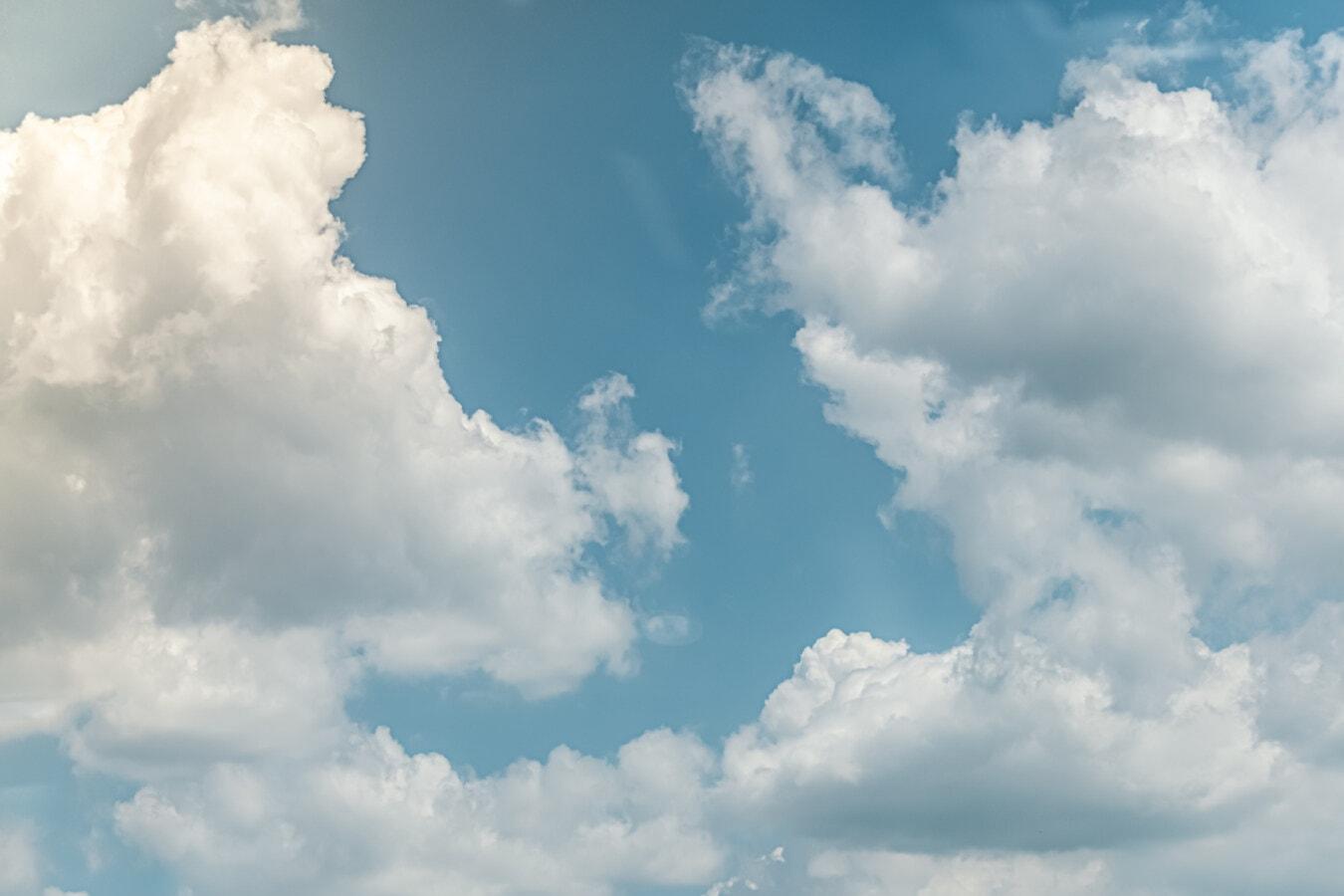 На Київщині сьогодні хмарно з проясненнями, без опадів