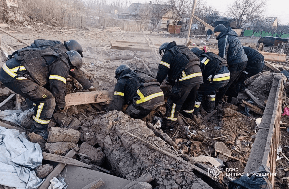 Атака на Дніпропетровщину: зруйновані підприємства, є загиблий