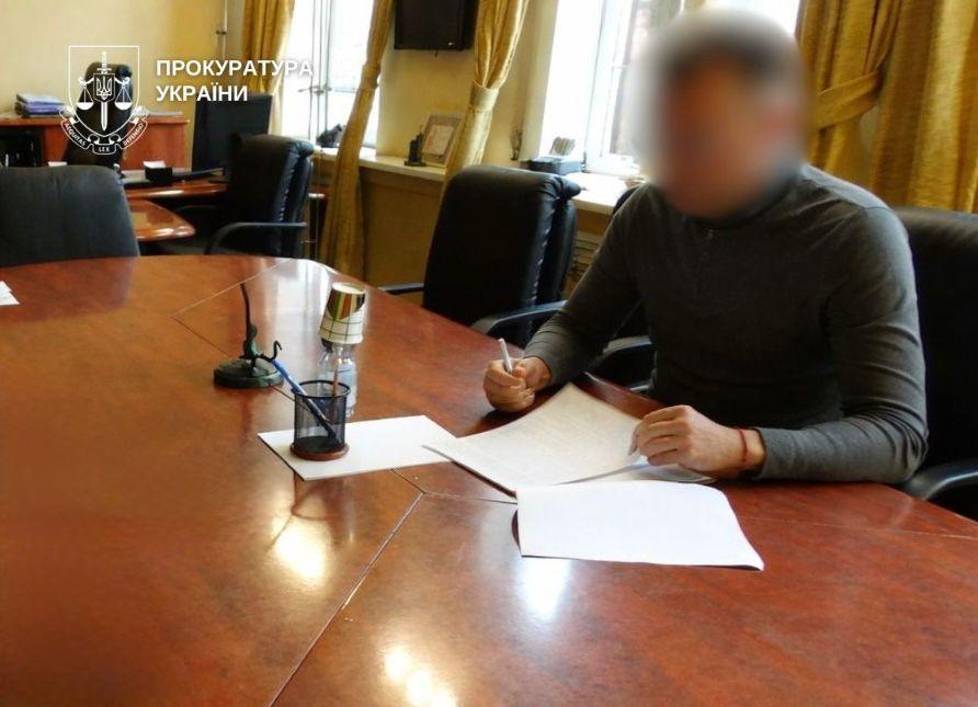 Збитки 8,7 млн грн через незаконну приватизацію: директор Департаменту КМДА отримав підозру