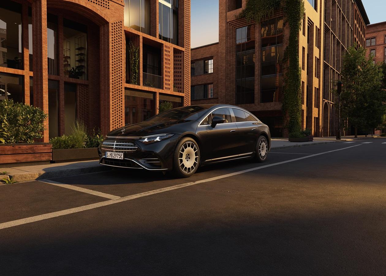 Mercedes-Benz представив оновлений електромобіль EQS, що заряджається вдвічі швидше