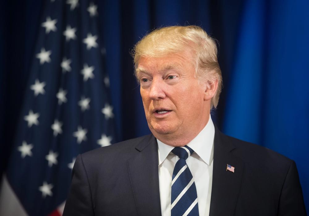 США повністю заблокують Ормузьку протоку – Трамп