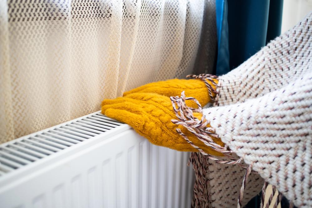 Відновити ТЕЦ до кінця року не встигнуть: експерт розповів, чи буде тепло у домівках киян