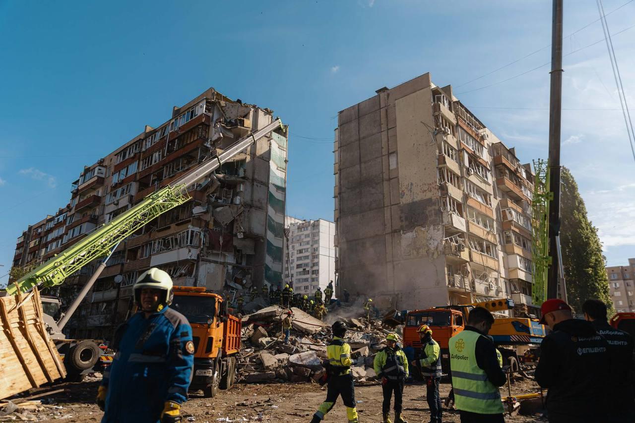 Доля понад 10 людей невідома після масованого удару по Києву — МВС