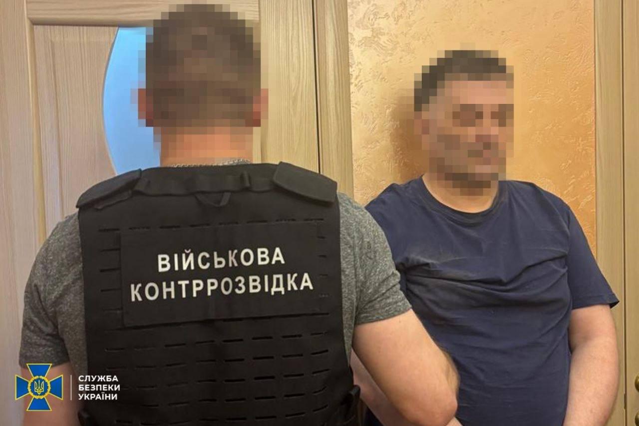 12 років у «режимі очікування»: СБУ викрила IT-фахівця, який наводив удари по Києву