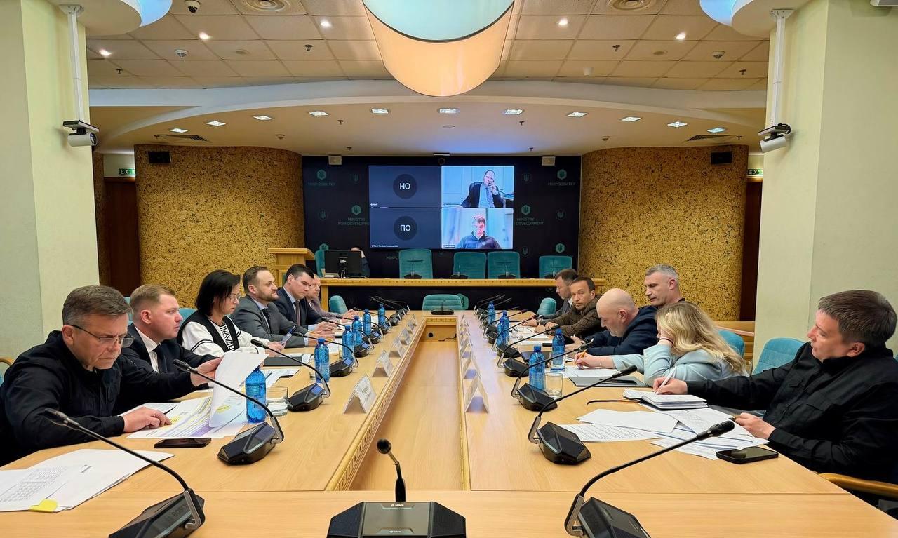 Кулеба розкритикував Кличка за повільну підготовку до зими