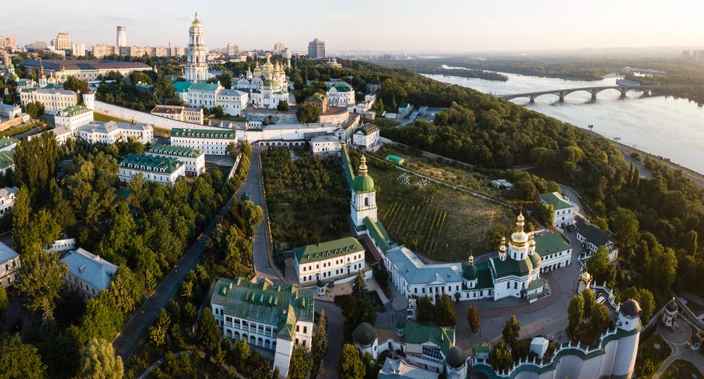 Яка погода чекає киян у понеділок: синоптики дали прогноз