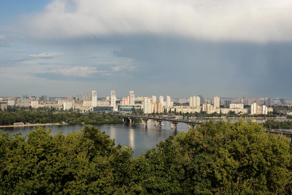 Спеку та грози прогнозують у Києві