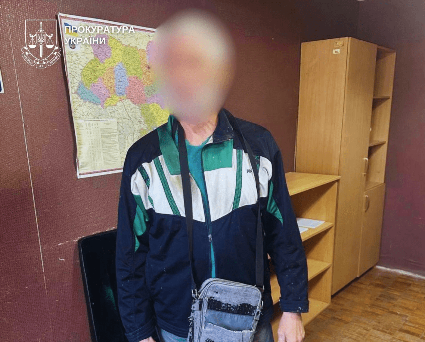 На Виноградарі збоченець чіплявся до 15-річної школярки