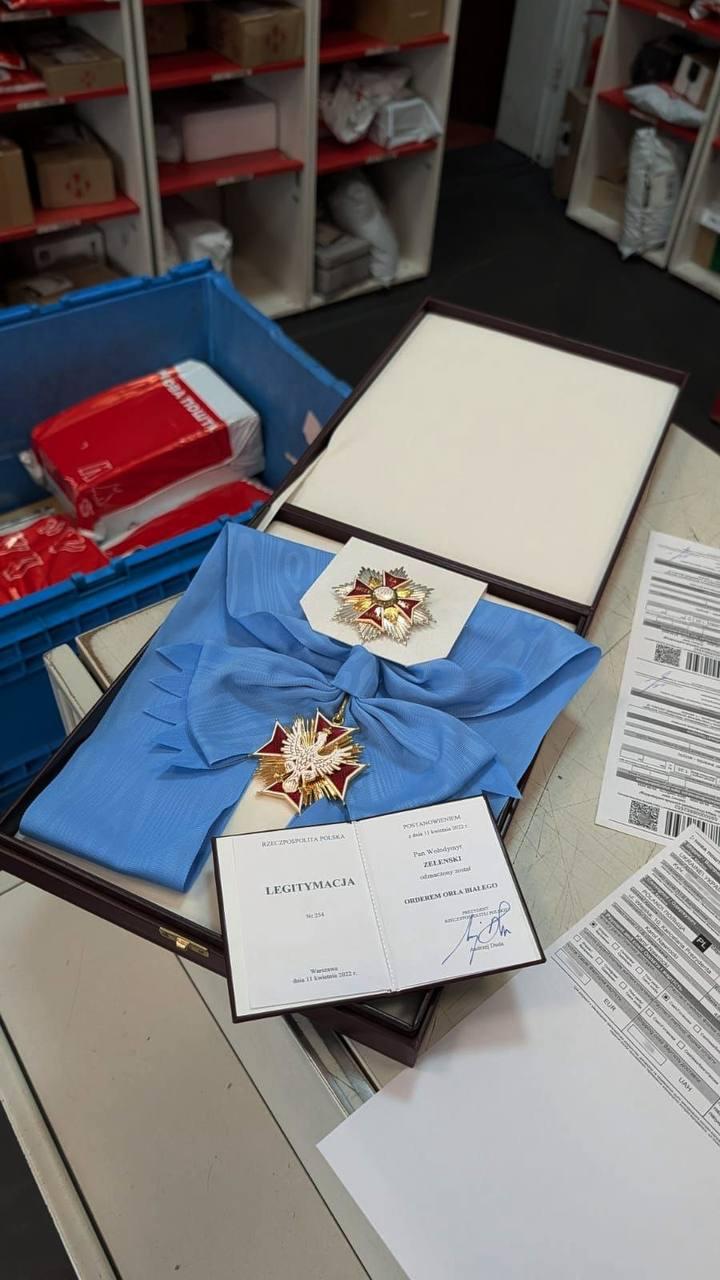 Три президенти України відмовились від найвищих державних нагород Польщі