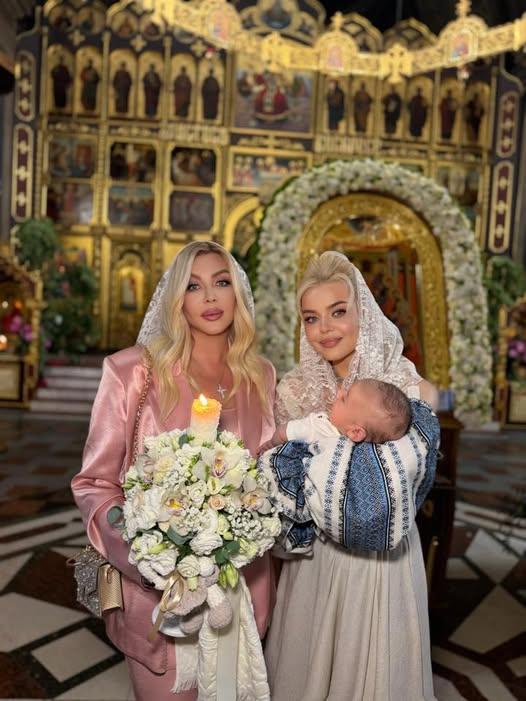 Ірина Білик стала хрещеною мамою для сина Аліни Гросу