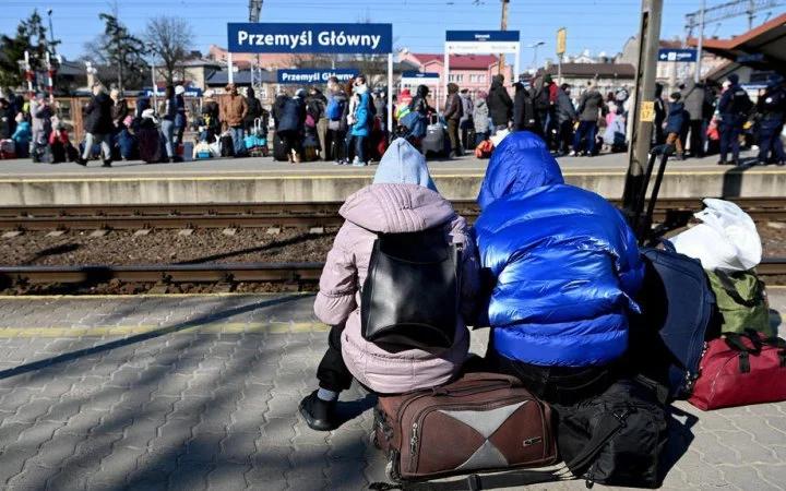 Від початку російської агресії за кордон виїхали 8,5 млн українців