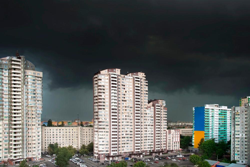 Спеку, дощі та грози прогнозують сьогодні у Києві