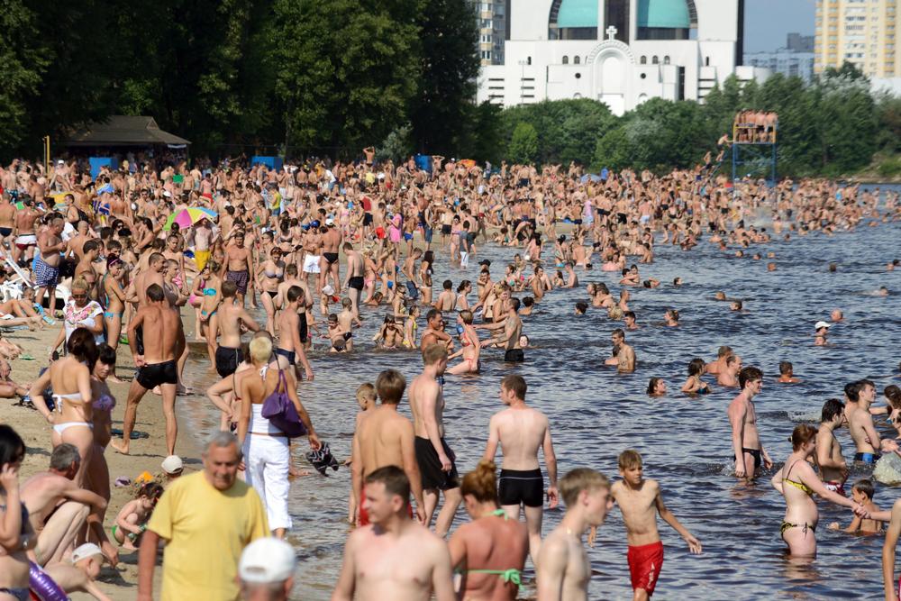 Як безпечно відпочивати біля водойм: киянам дали поради