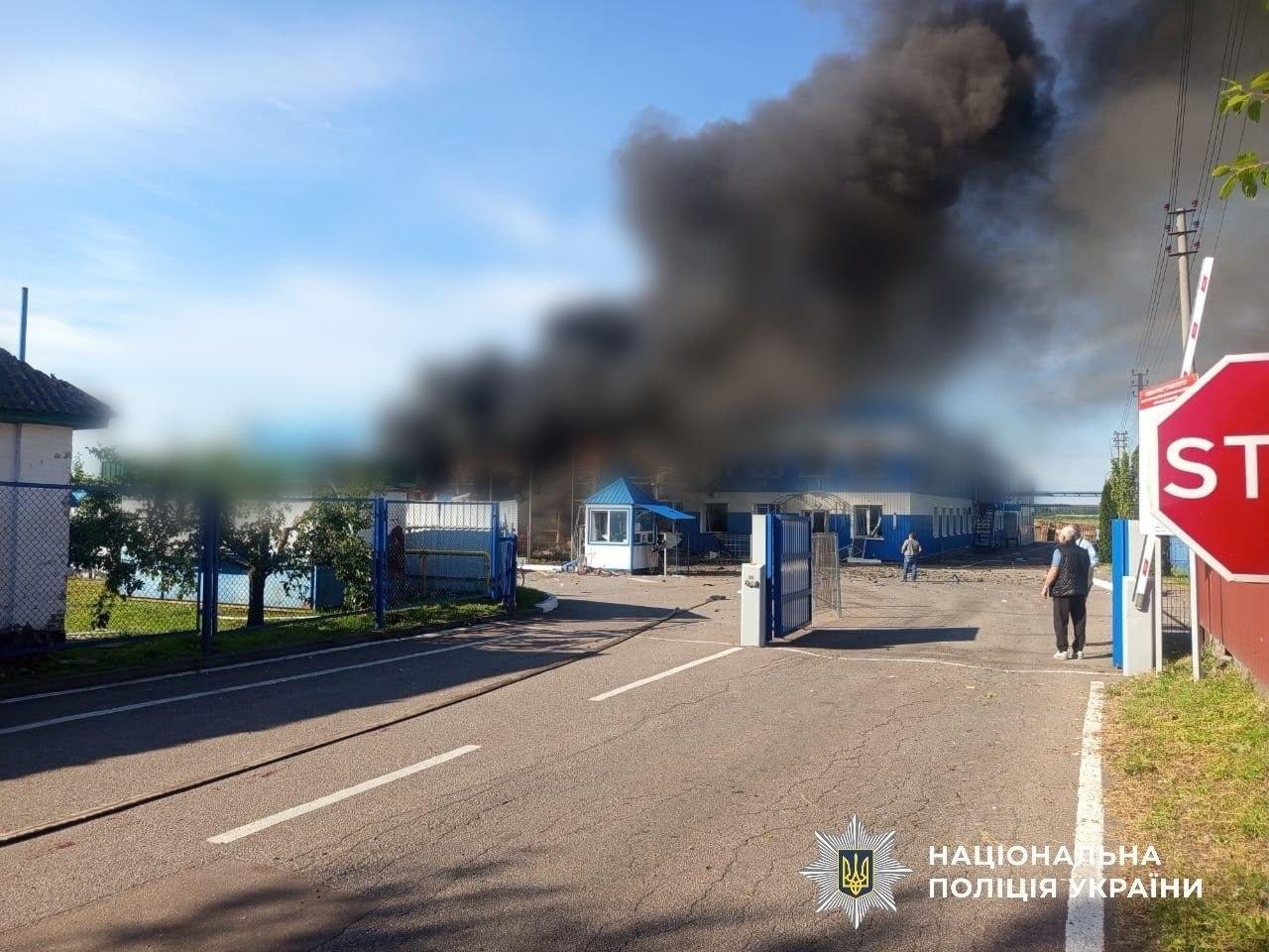 Вже відомо про чотирьох загиблих внаслідок атаки на підприємство на Київщині