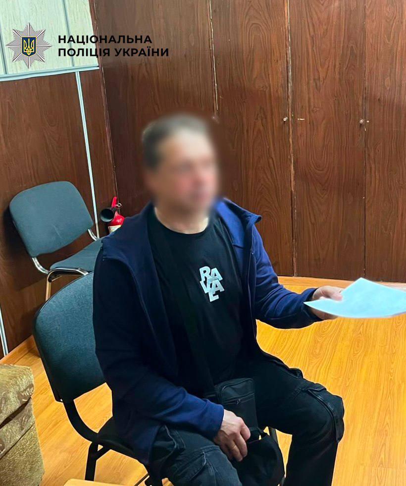 Киянин вирішив збільшити своє домоволодіння та захопив частину «Сирецького гаю»