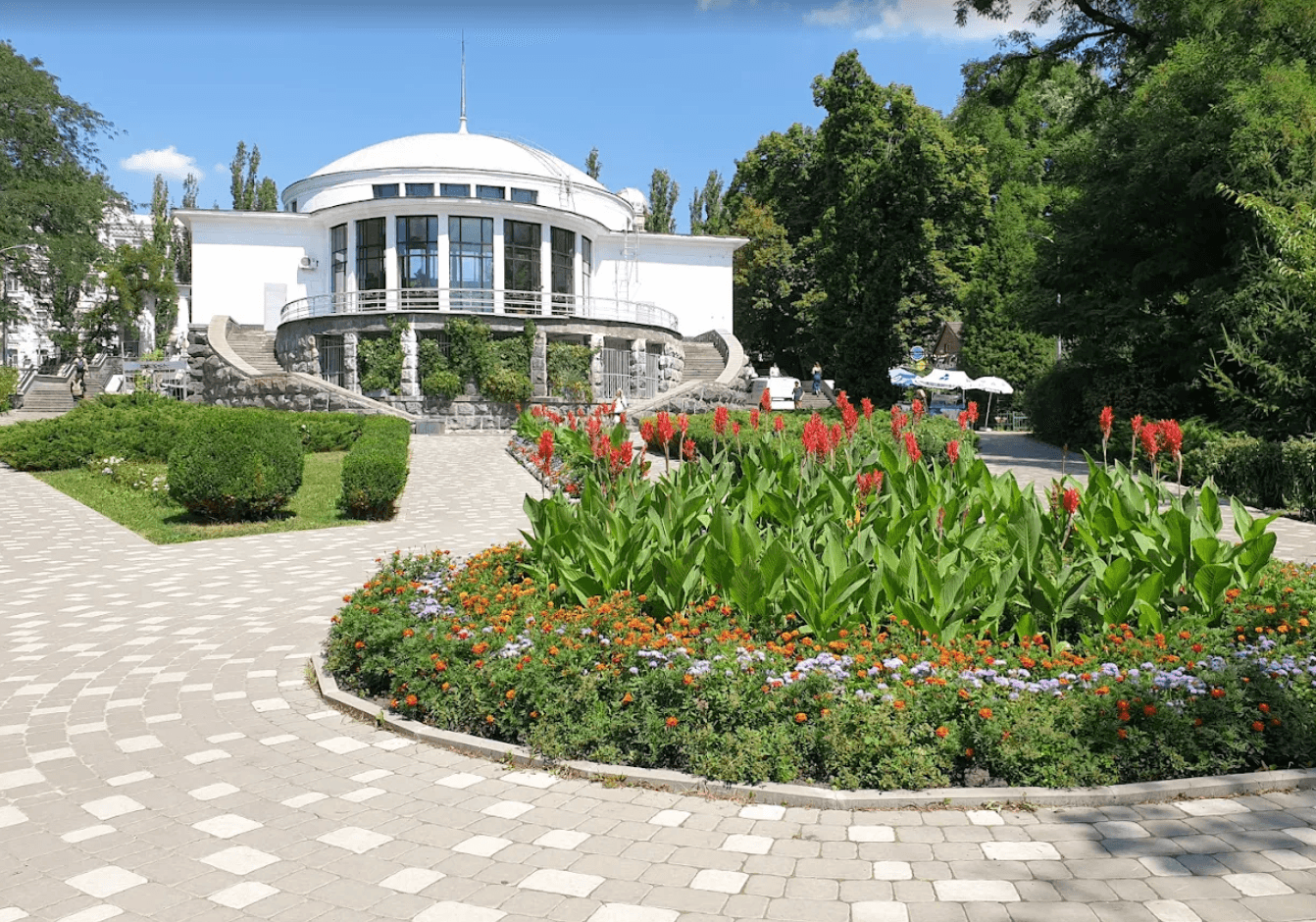 У ботсаду імені Фоміна до Дня Києва містянам показали закриту частину локації