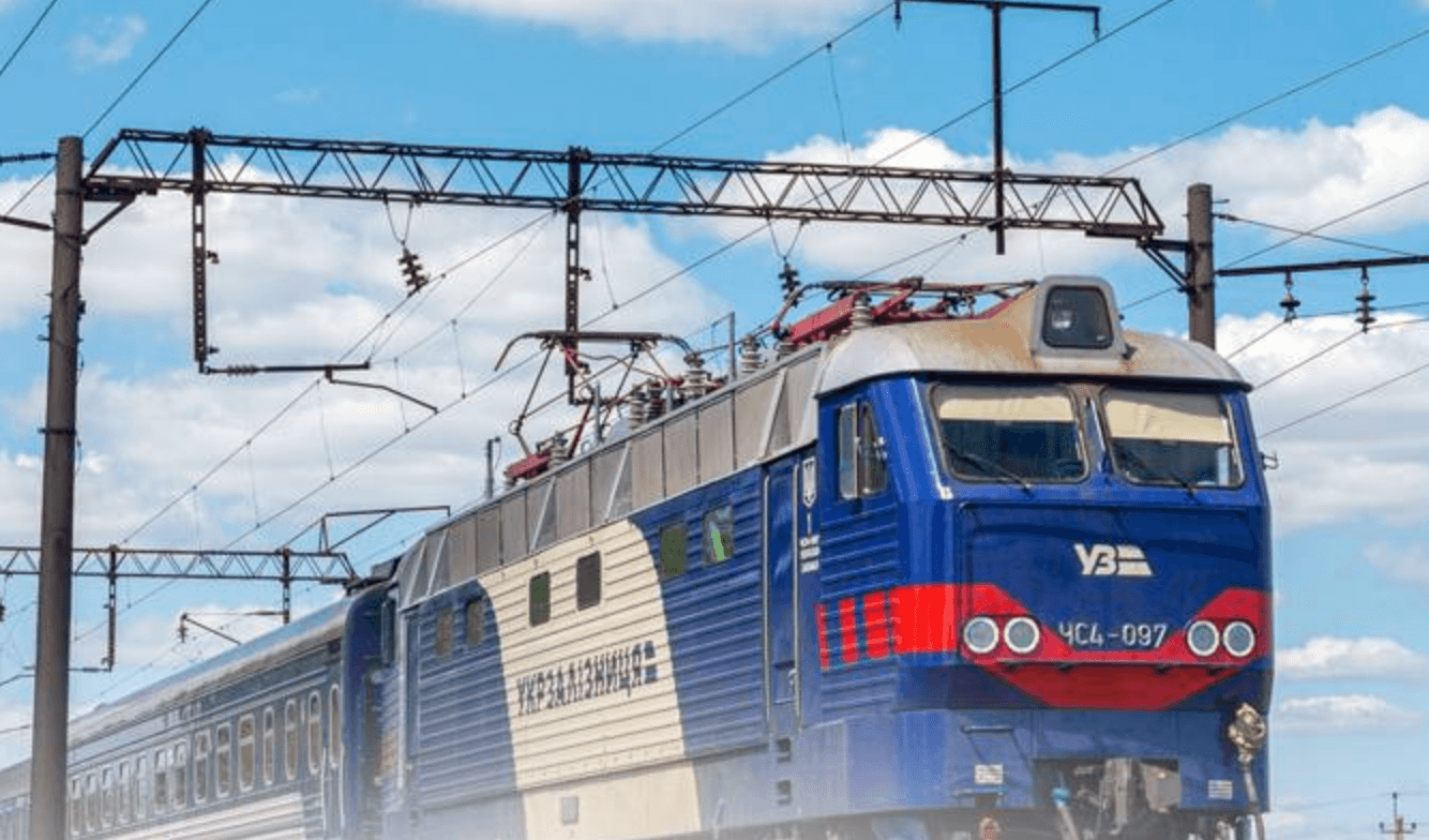 Як подорожувати поїздом під час спеки: поради для пасажирів