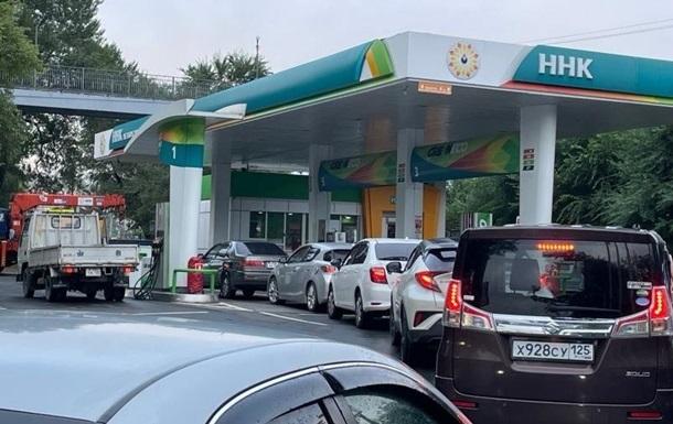 РФ почала завозити бензин морем з Індії через паливну кризу