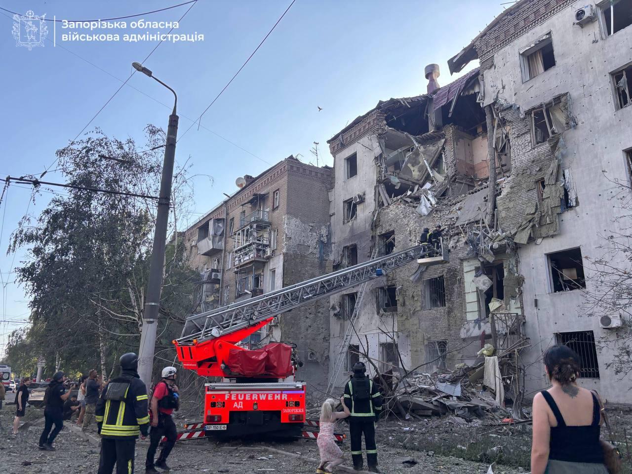 Росіяни атакували Запоріжжя керованими авіабомбами: є жертви