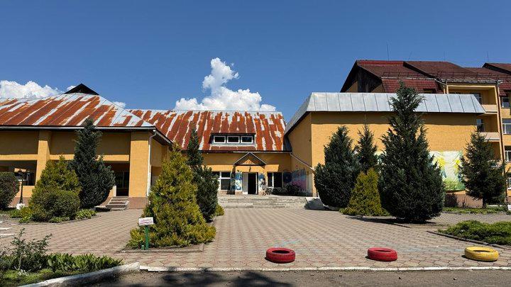 Пліснява і антисанітарія та небезпечне укриття: у таборі «Артек Закарпаття» виявили кричущі порушення