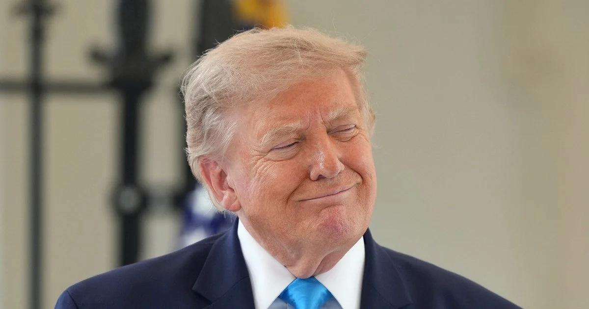 Трамп підписав нові укази про обмеження громадянства за правом народження