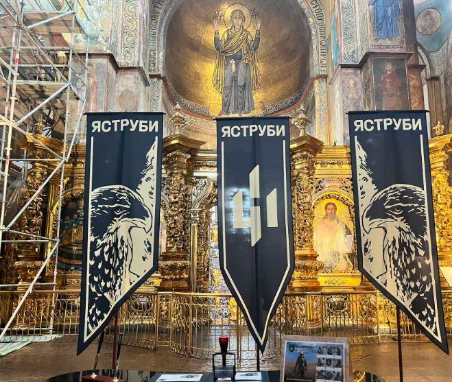 В Україні з’явилася поштова марка, присвячена «Яструбам»