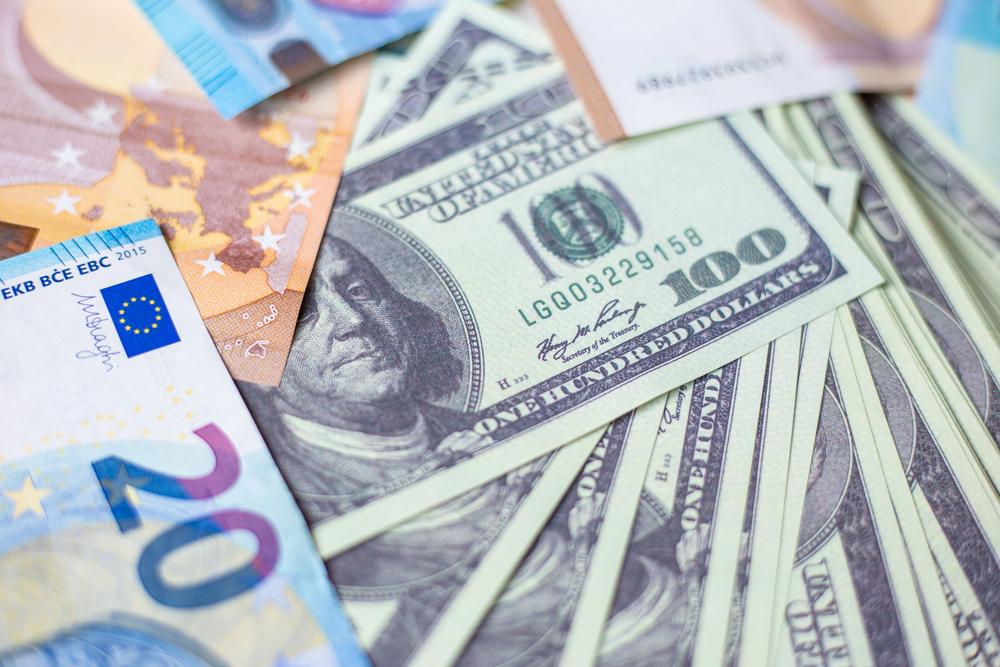 Курс в обмінниках Києва: де зараз вигідно обміняти валюту