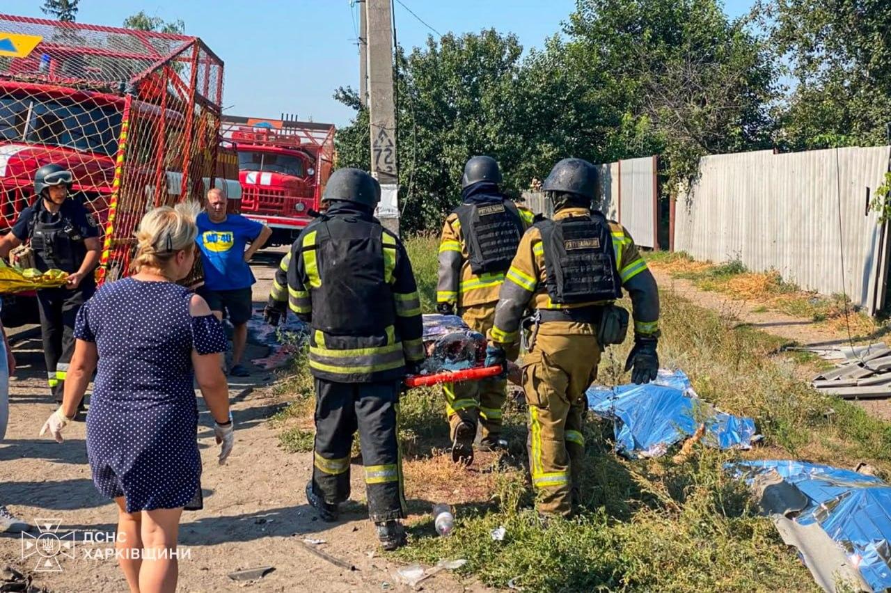 Росіяни вдарили по Печенігах на Харківщині: 10 людей загинули